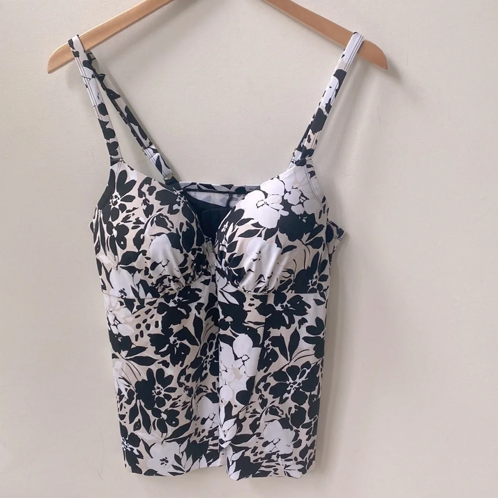 Floral black white & cream Tankini with underwire built in bra‎ support, Size XL